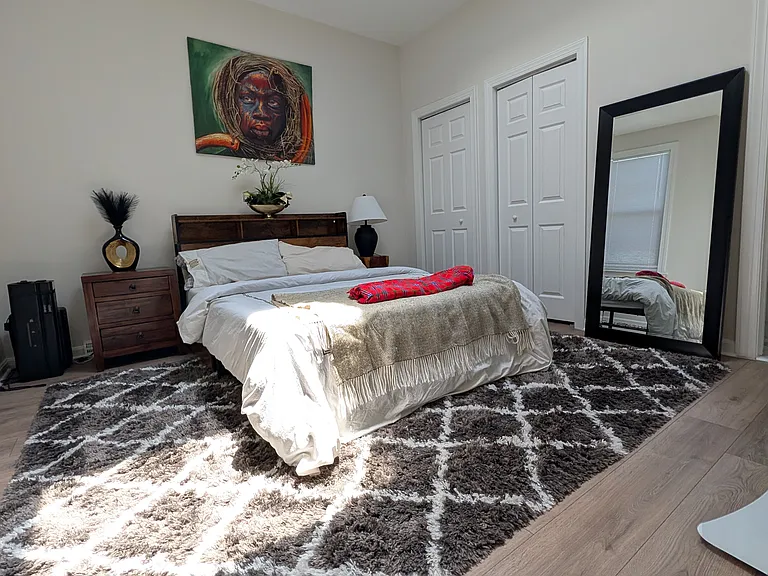 616 E St NE #A — Photo 23