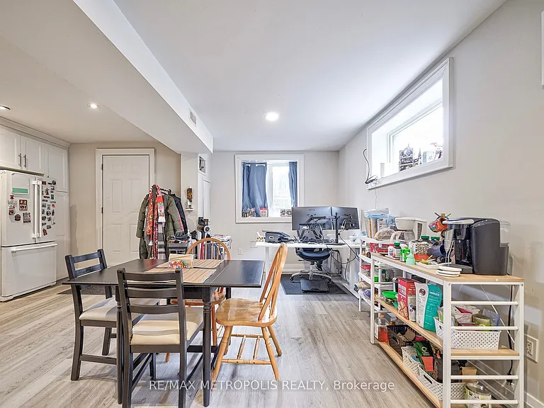 14 Stephen Dr #BASEMENT — Photo 14
