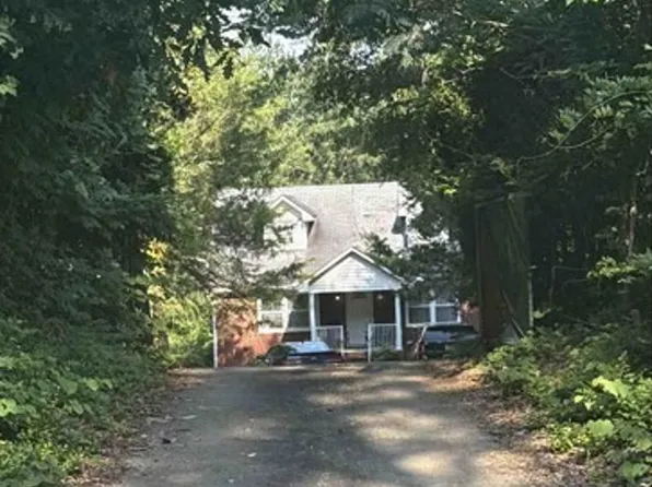 709 Chateau Dr SE, Rome, GA 30161
