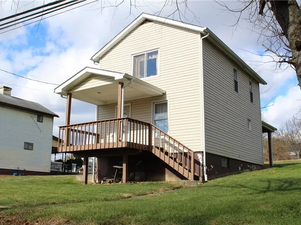 6 S Main St, Southview, PA 15361