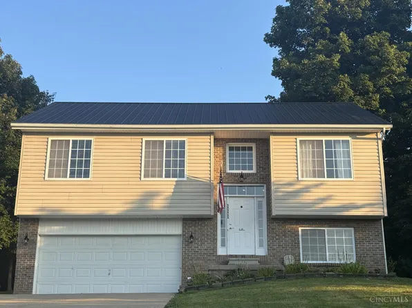 111 Oak Hills Dr, Hillsboro, OH 45133
