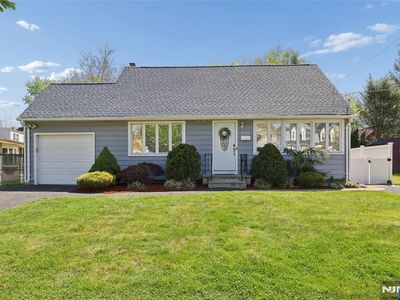 1005 Carnation Dr, New Milford, NJ, 07646