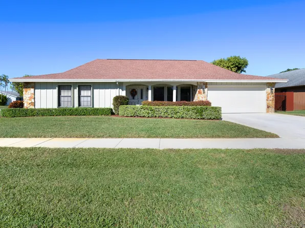 2569 W Carandis Road W, West Palm Beach, FL 33406