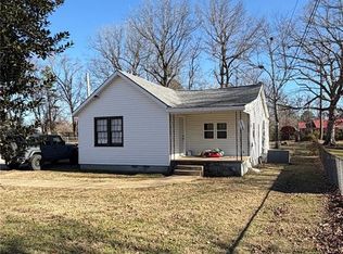 2418 Channon Dr, Poplar Bluff, MO 63901