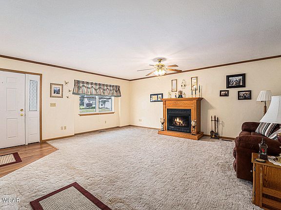 5th image of 354 Stone Hedge Ln
