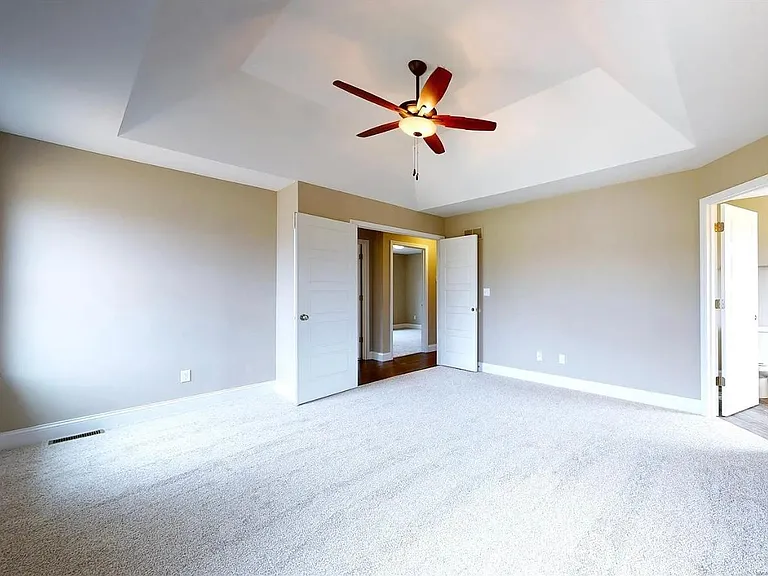 1047 Timber Bluff Dr — Photo 13