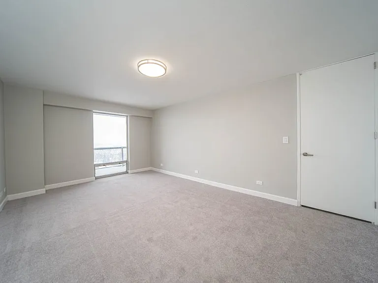 The Jefferson Apartments — Photo 9