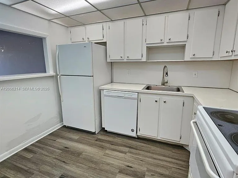1200 NE Miami Gardens Dr #812W — Photo 5
