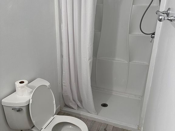 4th image of 12344 Burbank Blvd APT 3