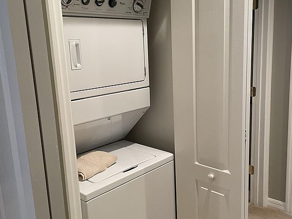 4th image of 1227 Jonah Dr #1
