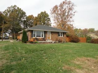 7420 Oak Hill Rd, Evansville, IN 47725