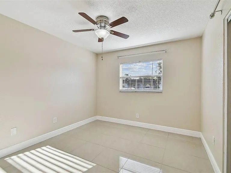 12252 Eldon Dr — Photo 50
