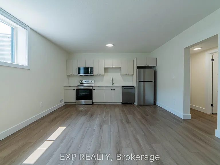 266 Hesselman Cres #BASEMENT — Photo 8