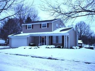 2915 Tulane Dr, Lansing, MI