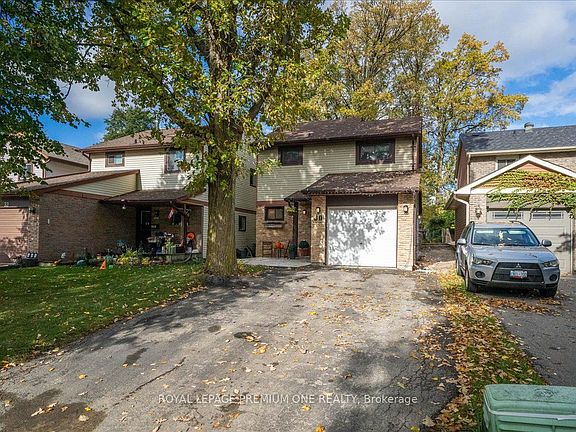 3rd image of 30 Mitchell Ave