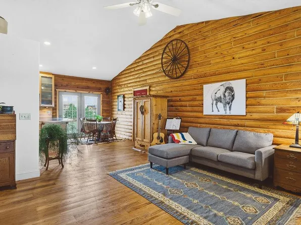 93 Tapadero Ln, Cody, WY 82414