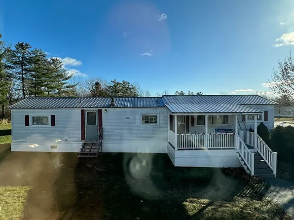 18 E St, Bangor, ME 04401