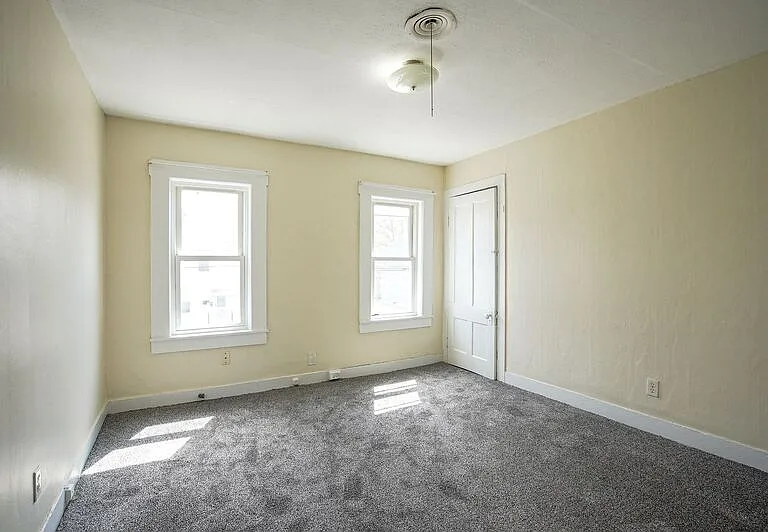 34 Joy St #2R — Photo 6