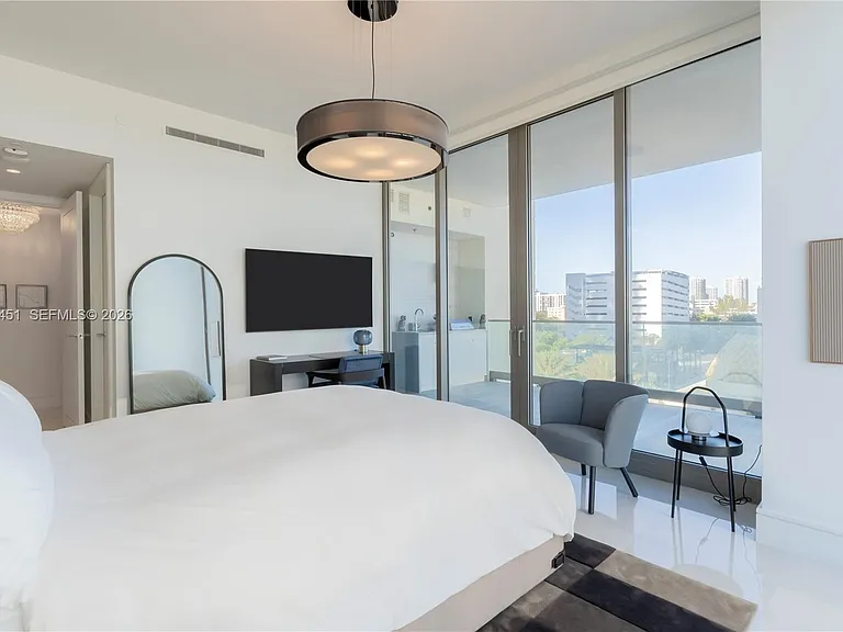 17975 Collins Ave #502 — Photo 40
