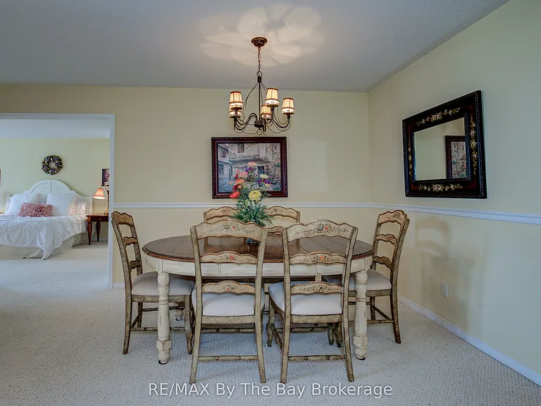 32 Green Briar Dr — Photo 11