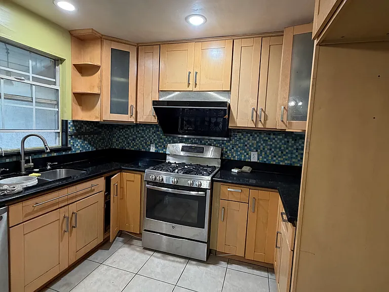 9972 Bogue St — Photo 2