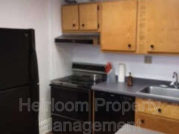 5th image of 316 E 6th St #316