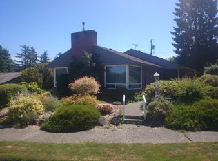 911 NW 107th St, Seattle, WA 98177