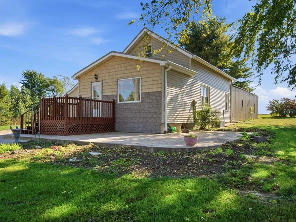 7826 W Route 150, Edwards, IL 61528