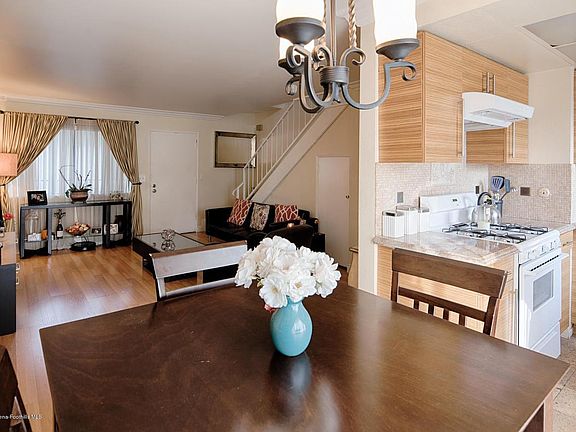 5th image of 141 N Parkwood Ave APT 11