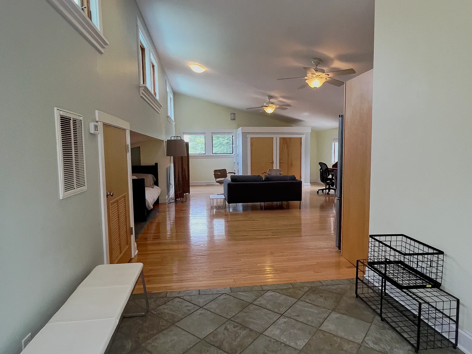 Studio, 1014 sqft, $1,695 — Photo 3