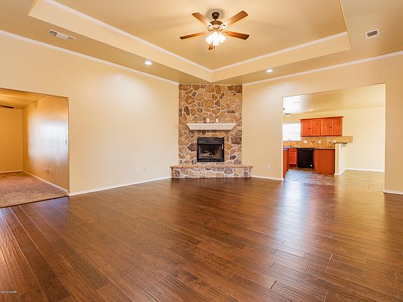 3rd image of 3607 Bismarck Ave