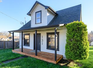 131 NE 2nd St, Willamina, OR 97396