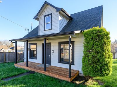 131 NE 2nd St, Willamina, OR, 97396