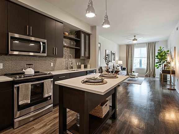 2nd image of 1305 Morgan Stanley Ave #5519357