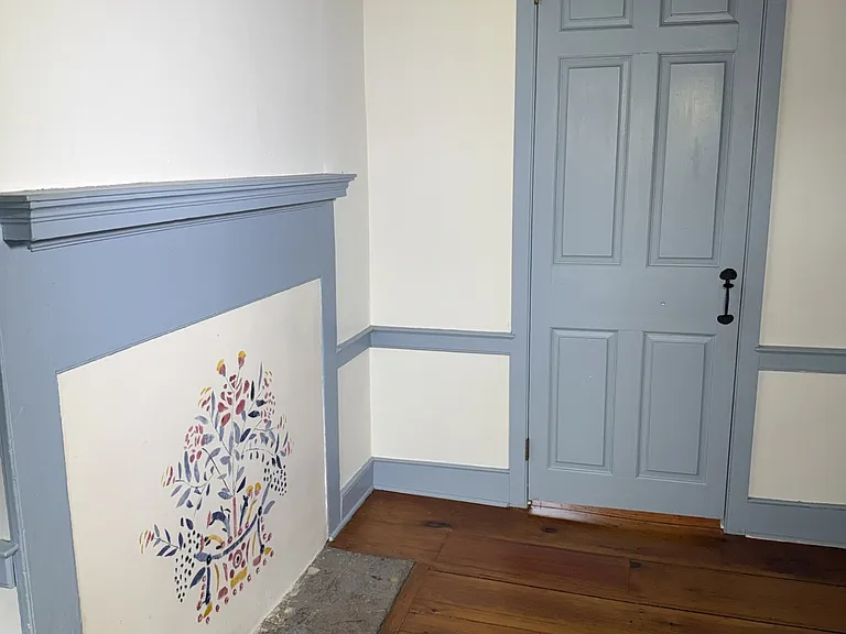 2nd fl 2nd bed rm-4
