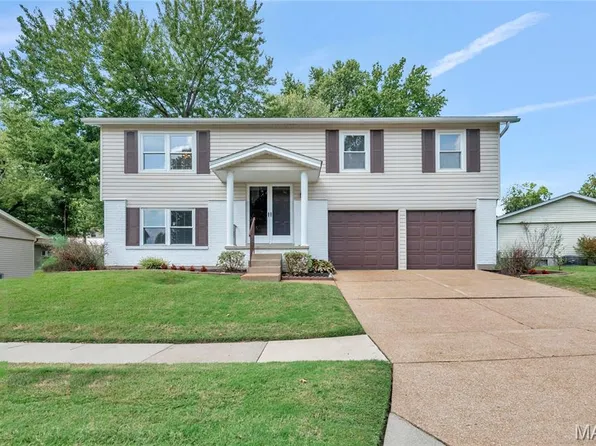6205 Brogan Dale Cir, Saint Louis, MO 63128