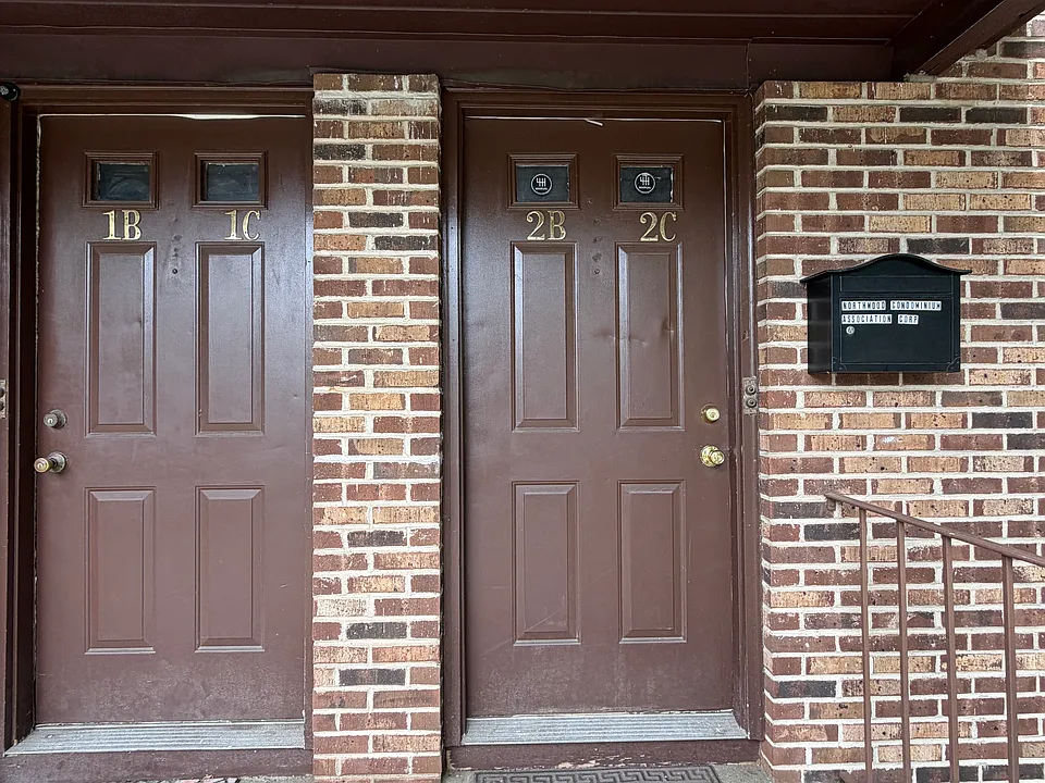 8 Sewall Ave #212