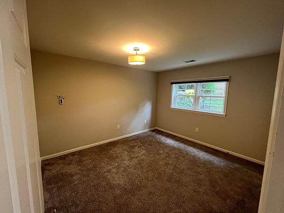 2nd image of 8 Torrance Ct