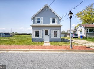 18 Front St, Hancocks Bridge, NJ 08038