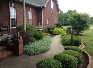 2013 Noahs Ark Cir, Lebanon, TN 37087