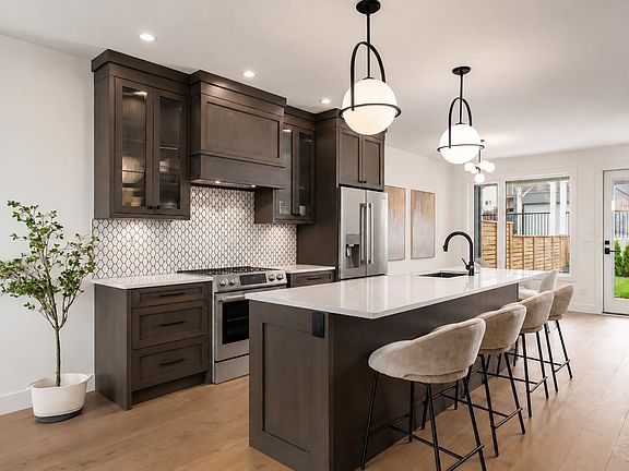 2nd image of 903 Edgar Ave #102