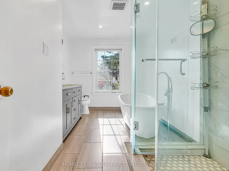 22 Salonica Rd — Photo 25