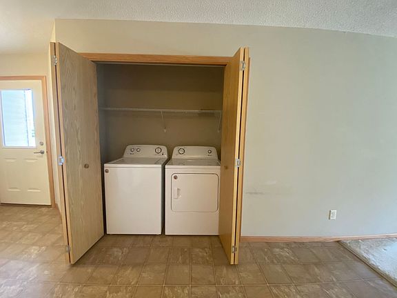 4th image of 1611D Gunston Dr