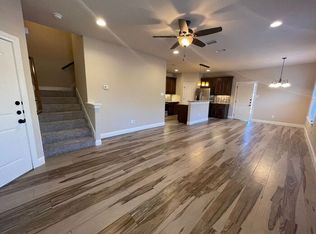 7917 Butler Ct, Benbrook, TX 76116