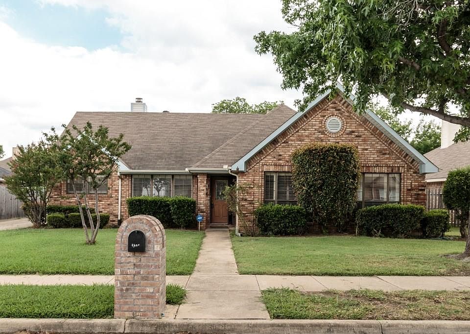 1st image of 2604 Willow Crest Ct