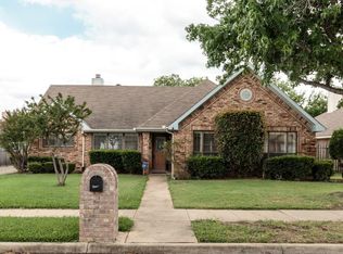 2604 Willow Crest Ct, Bedford, TX 76021