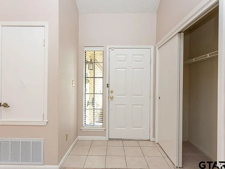1767 Eaglewood Dr — Photo 8