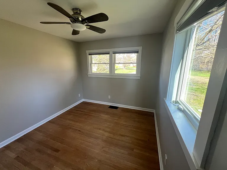 66 Davis Pkwy — Photo 8