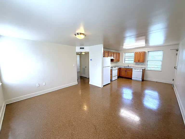 1528 Bluemont Ave SW #120 — Photo 2
