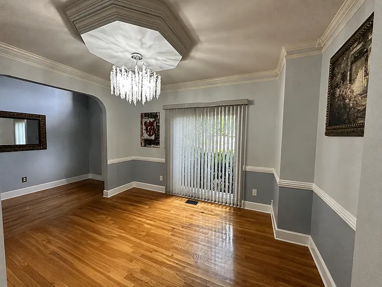753 Lancelot Ln — Photo 3